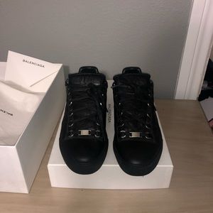 Men’s balenciaga low arena (Black) size 40